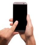 Cara Merawat Layar Smartphone Dengan Mudah