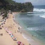 gambar pantai indrayanti