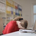 10 Cara Agar Tidak Mudah Mengantuk foto: (pexels)
